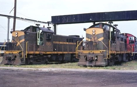 GTW locomotives at Pontiac MI